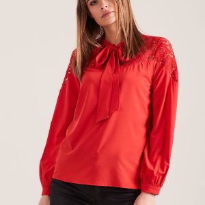 Wholesale Elegant blouse with red binding