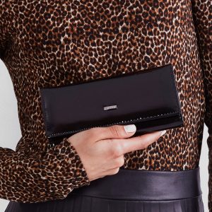 Wholesale Longitudinal lacquered women's wallet black