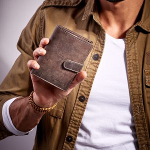 Wholesale Brown Fastened Men's Leather Wallet