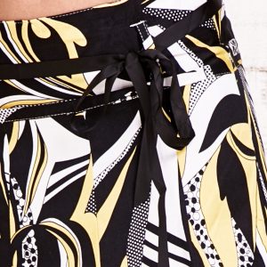 Wholesale Yellow flared skirt in abstract pattern