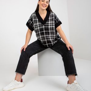 Wholesale Black Plus Size Plaid Knitted Vest