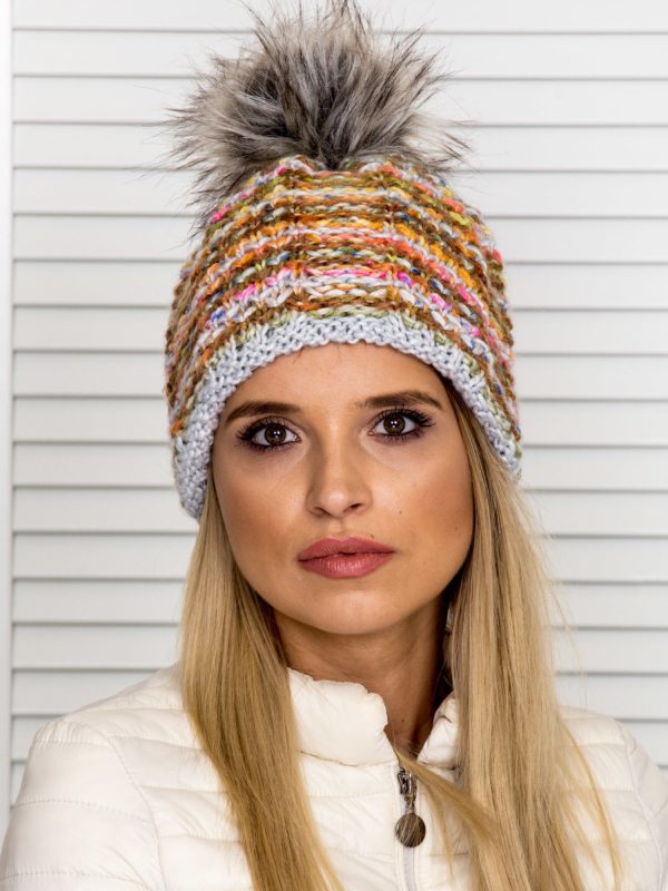 Wholesale Insulated colored hat with pompom light grey