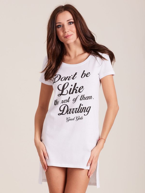 Wholesale White nightgown with inscriptions