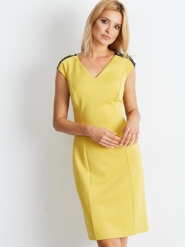 Wholesale Women's dress with chains on the shoulders yellow