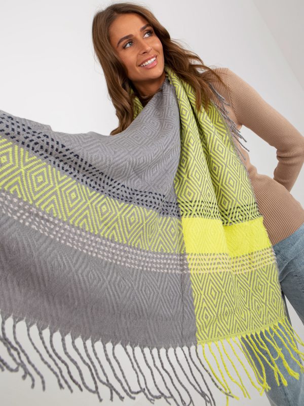 Wholesale Gray-yellow knitted scarf with patterns