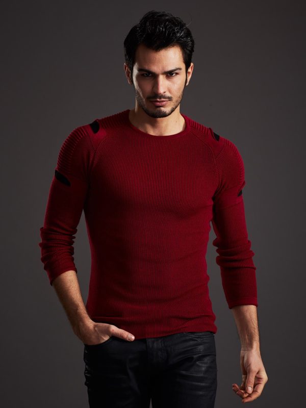 Wholesale Burgundy sweater for men with slits on sleeves