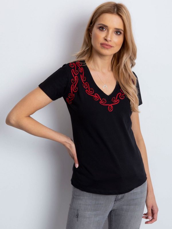 Wholesale Black T-shirt with applique