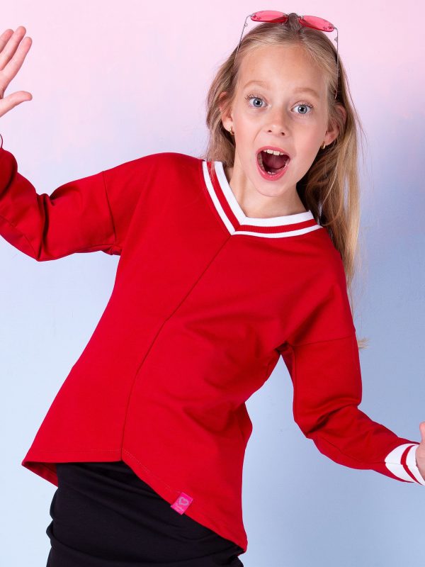 Wholesale Red sweatshirt for girl with triangular neckline