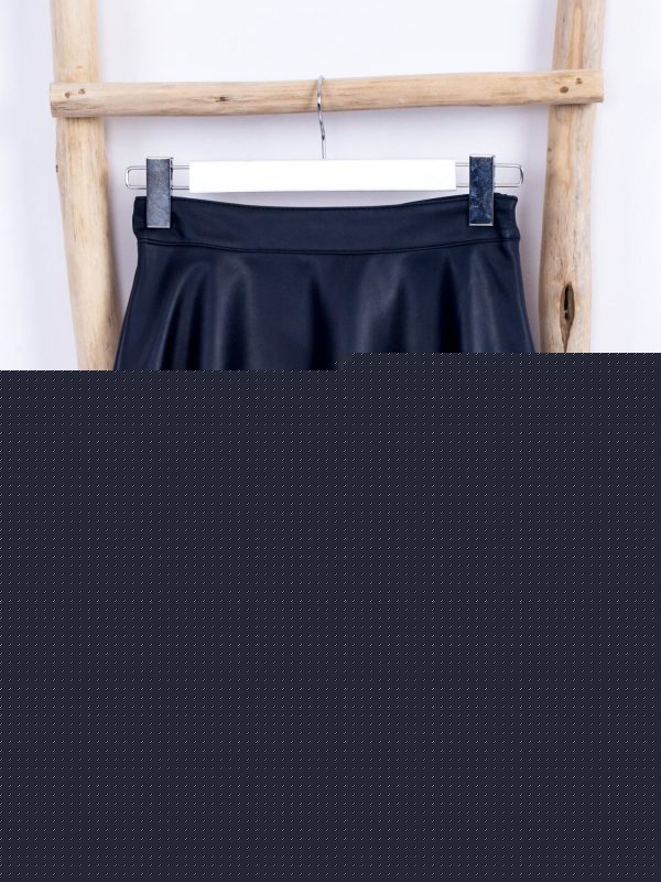 Wholesale Navy blue skirt for girl made of eco-leather