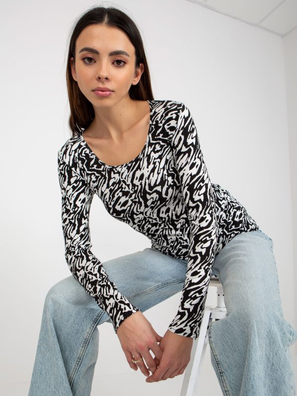 Wholesale White and black fitted blouse with print