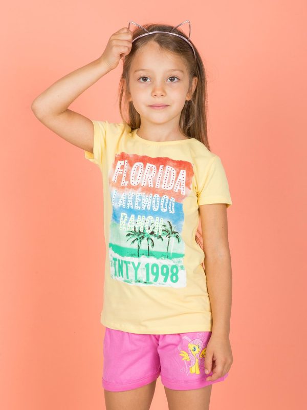 Wholesale Yellow t-shirt for girl with inscriptions