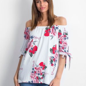 Wholesale White Spanish blouse with floral patterns