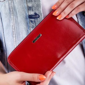 Wholesale Smooth red zipper wallet with detachable strap