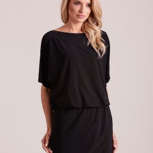 Wholesale Black dress with a neckline on the back