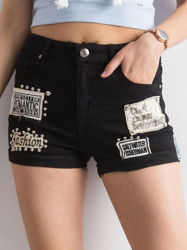 Wholesale Black shorts with patch and applique