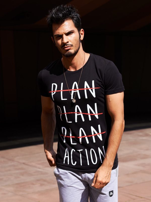 Wholesale Black t-shirt for men with motivational print