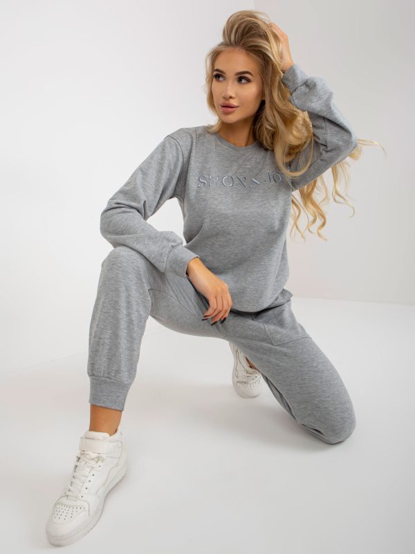 Wholesale Gray Women's sweatshirt set with hoodless sweatshirt