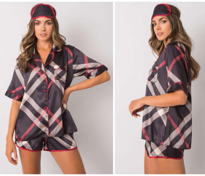 Satin checkered pajamas – a stylish set for sleeping