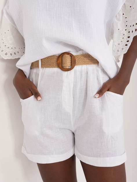 Women’s white shorts with pockets